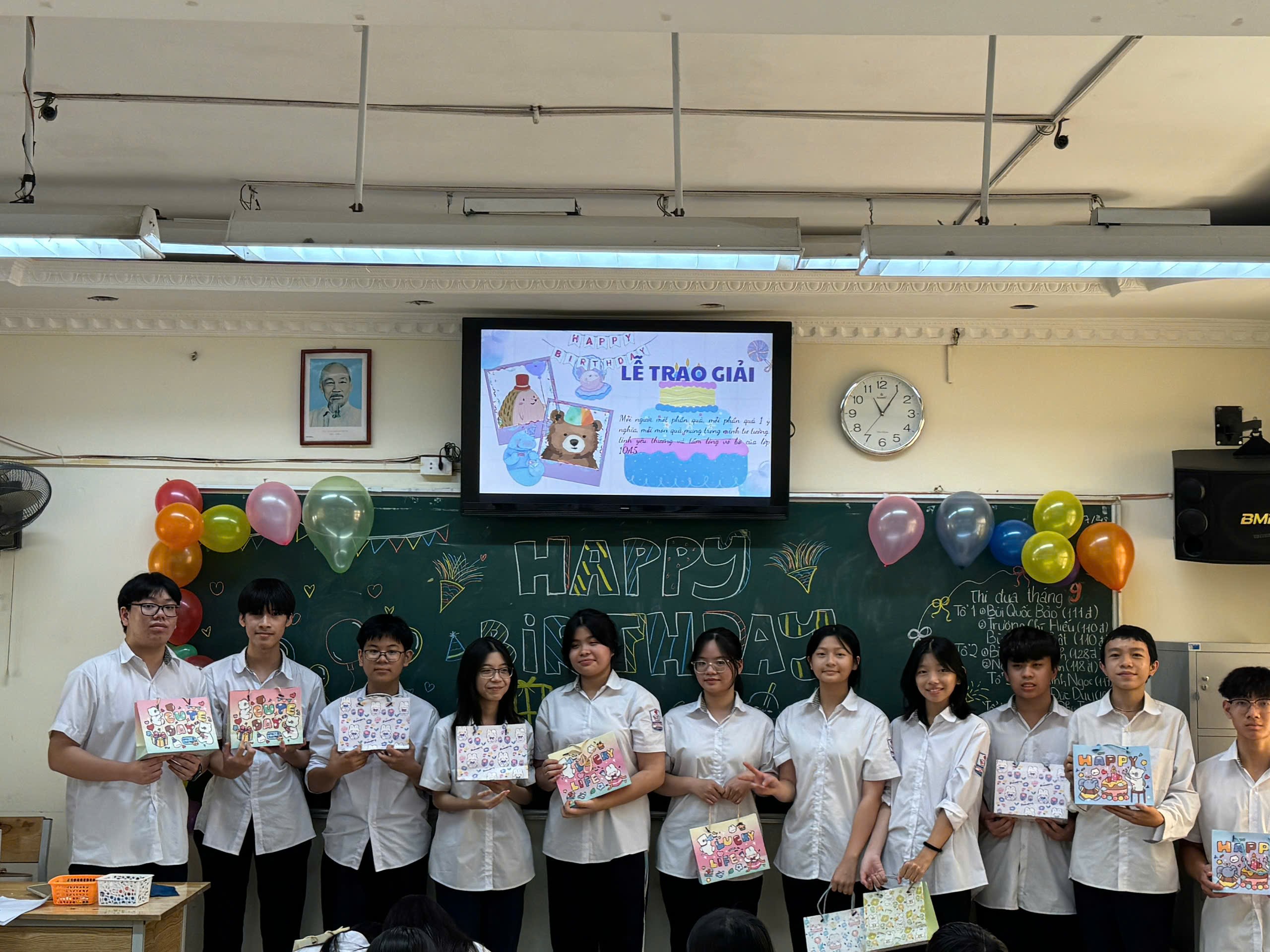 Sinh nhật T8-9
